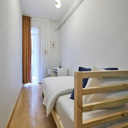 Apartment Spacious 2br 3ac 2 Min To Metro - Baysungur D3 Istanbul